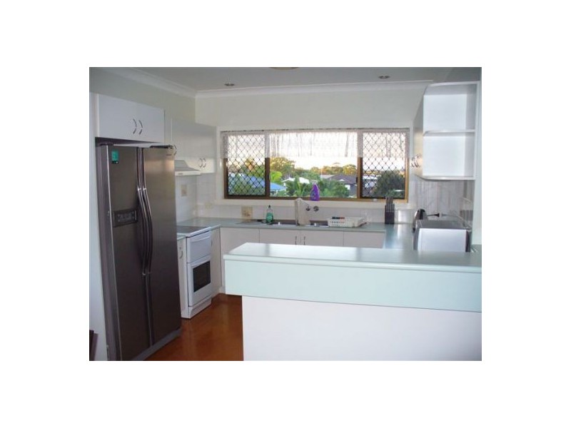 10.. Waigani Ave, Kawungan QLD 4655