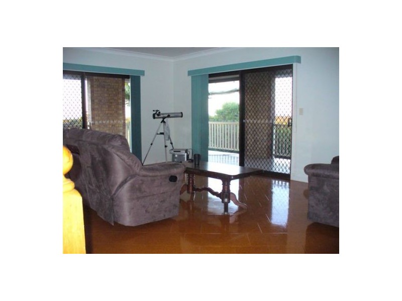 10.. Waigani Ave, Kawungan QLD 4655