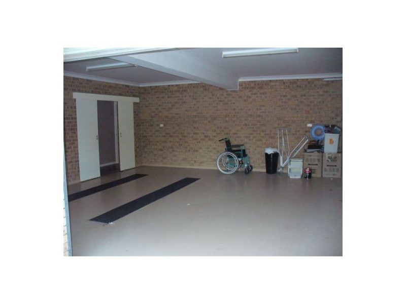 10.. Waigani Ave, Kawungan QLD 4655