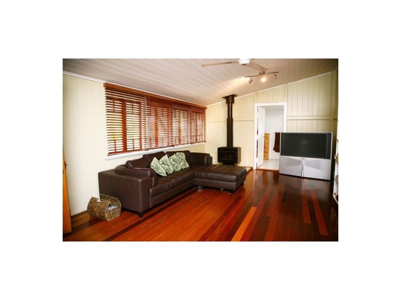 102 North St, Maryborough QLD 4650