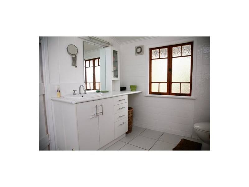 102 North St, Maryborough QLD 4650