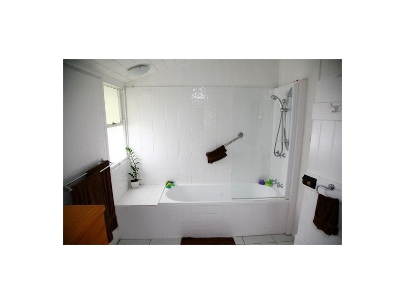 102 North St, Maryborough QLD 4650