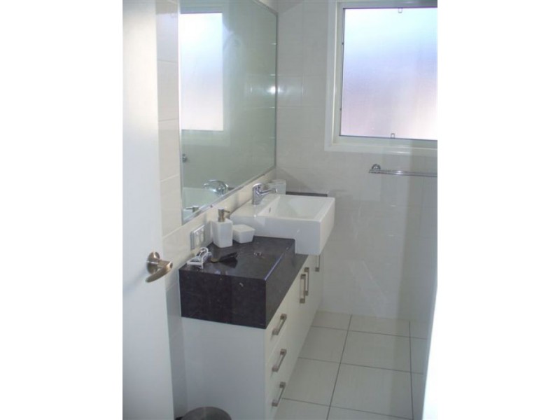 3 Sandy View Drive, Nikenbah QLD 4655