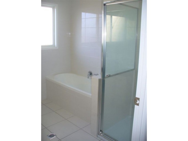 3 Sandy View Drive, Nikenbah QLD 4655