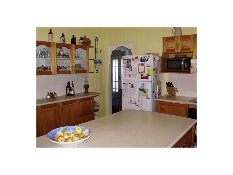 13 Ariadne St, Maryborough QLD 4650