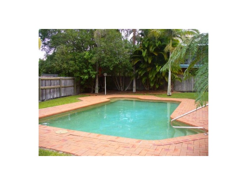 3/378. Esplanade, Torquay QLD 4655