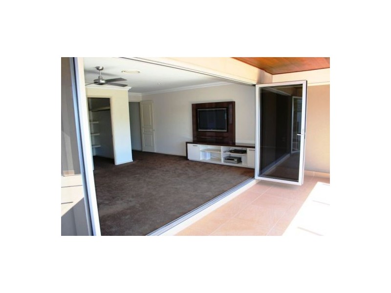 1/13 Cypress St, Torquay QLD 4655