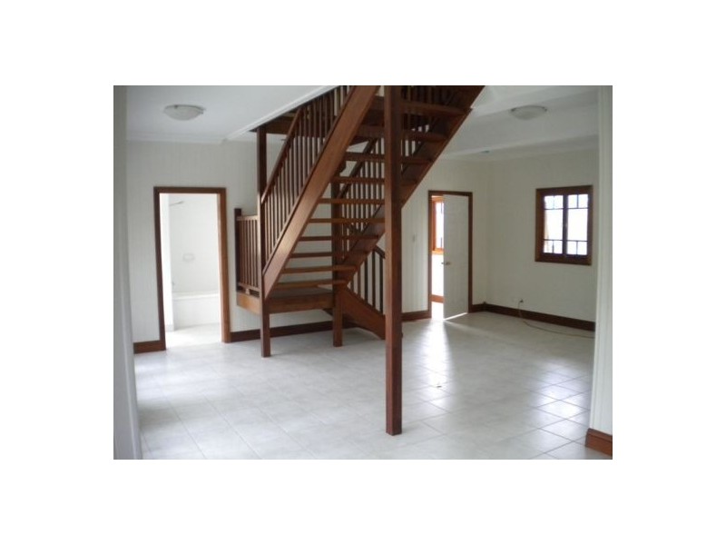 31. Puller St, Granville QLD 4650