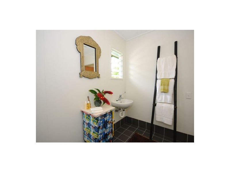 4 Freshwater Street, Scarness QLD 4655