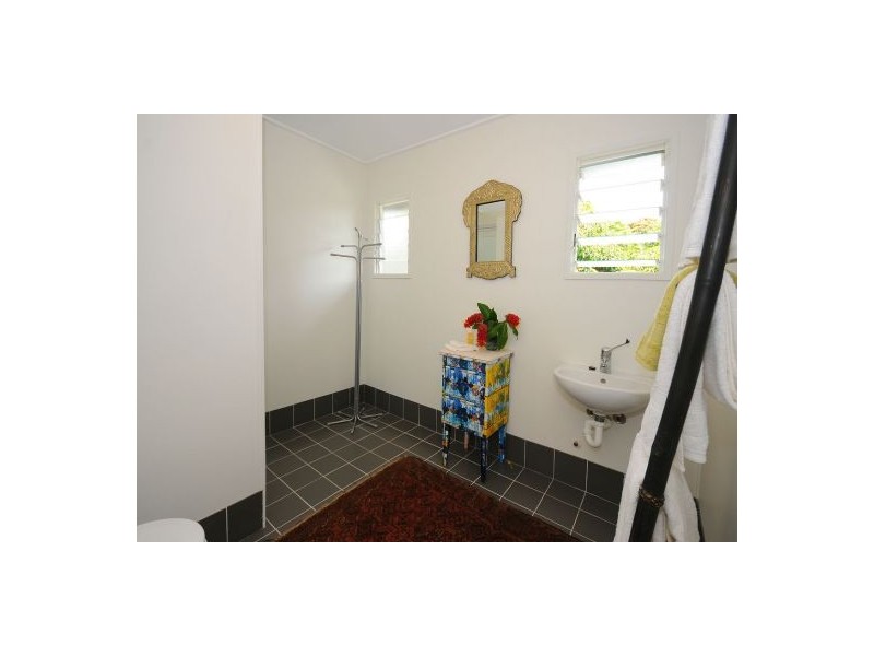 4 Freshwater Street, Scarness QLD 4655