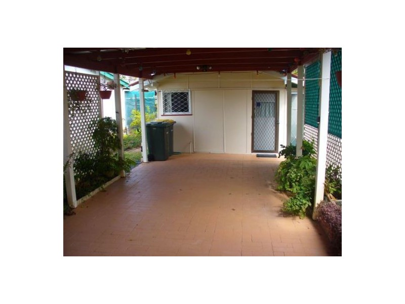 247 Cypress Street, Urangan QLD 4655