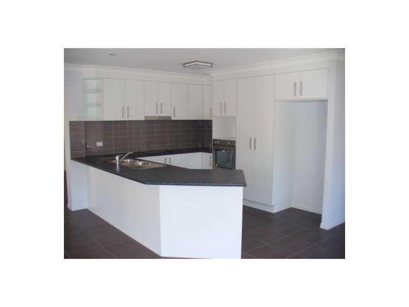 . Brianna Court, Oakhurst QLD 4650