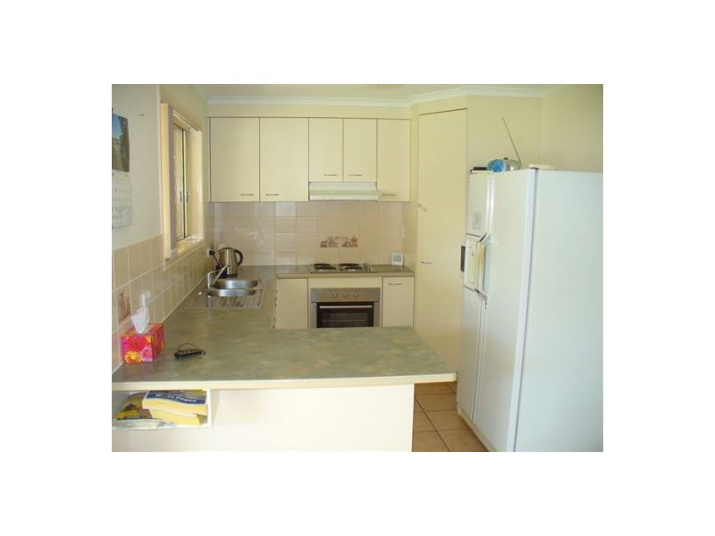 5 King Edward Court, Urangan QLD 4655