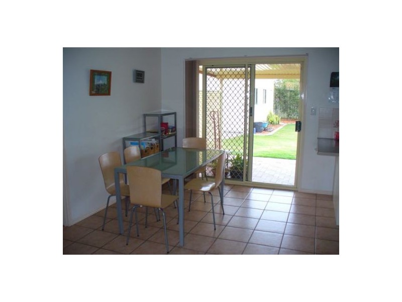 5 King Edward Court, Urangan QLD 4655