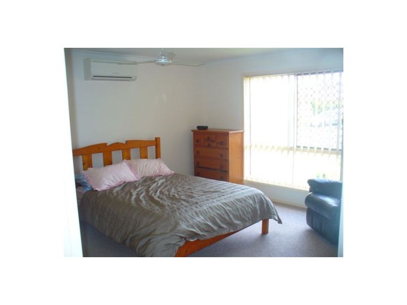 5 King Edward Court, Urangan QLD 4655