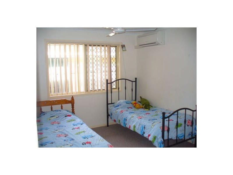 5 King Edward Court, Urangan QLD 4655