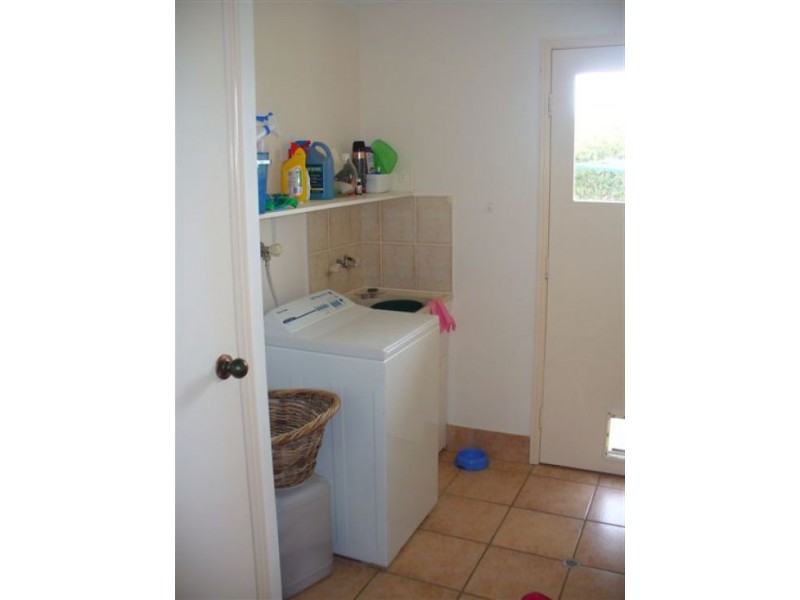 5 King Edward Court, Urangan QLD 4655