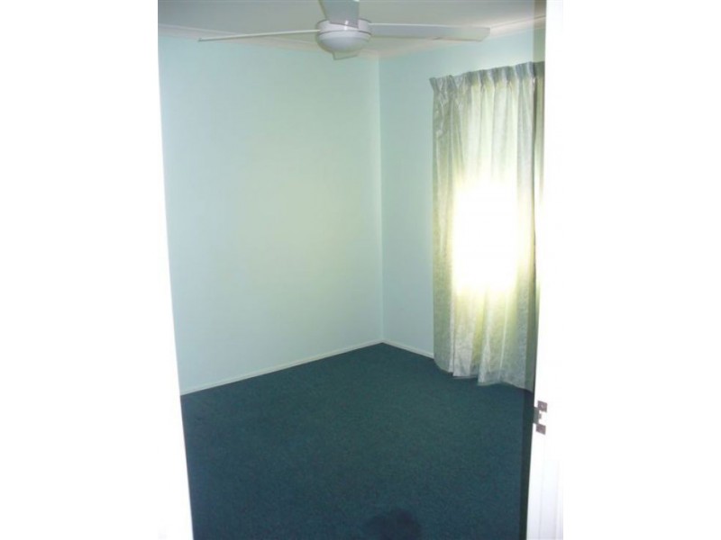.4 Bunker Ave, Urraween QLD 4655