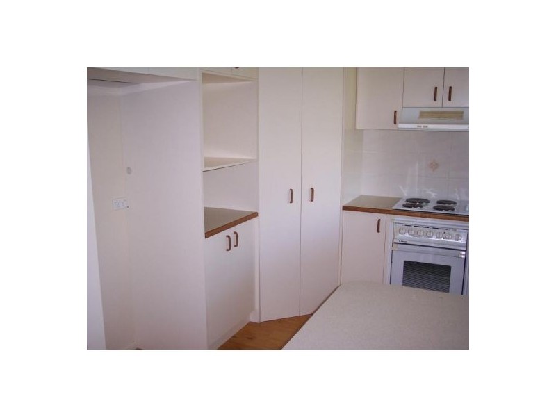 6 Shoreline Court, Urangan QLD 4655