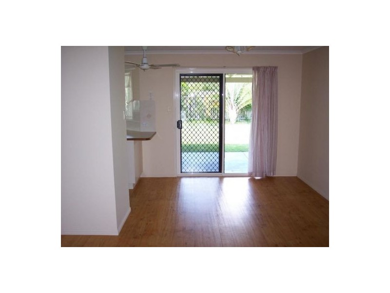 6 Shoreline Court, Urangan QLD 4655