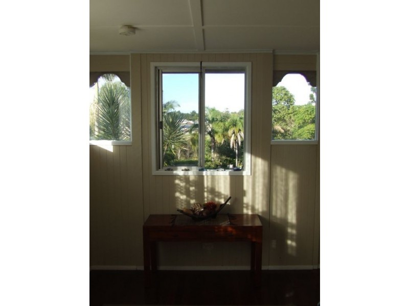 32.  Manski St, Tinana QLD 4650