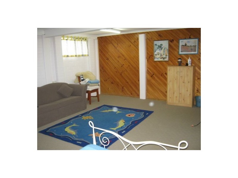24 Aberdeen Ave, Maryborough QLD 4650