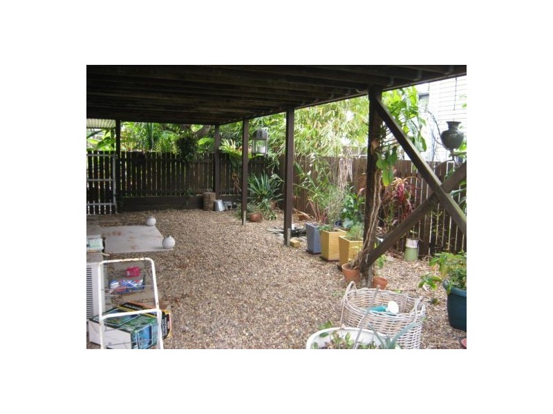 24 Aberdeen Ave, Maryborough QLD 4650