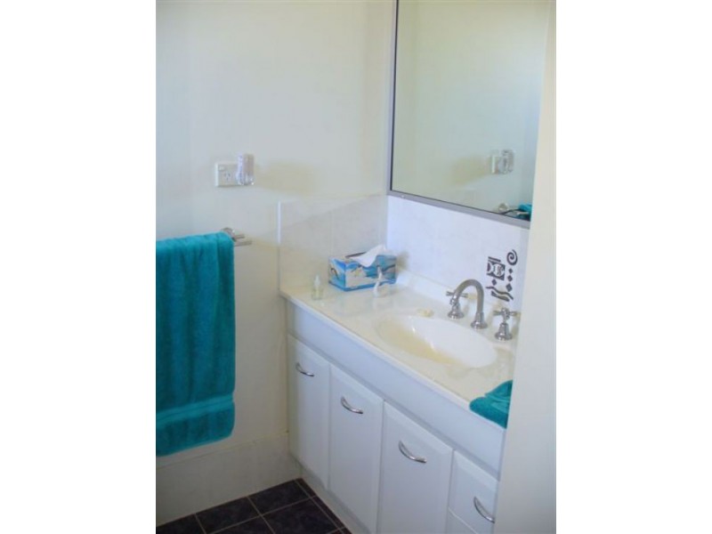 6/415-417 Boat Harbour Drive, Torquay QLD 4655