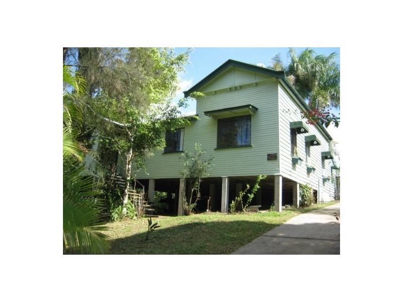 2 Crimmens Street, Maryborough QLD 4650