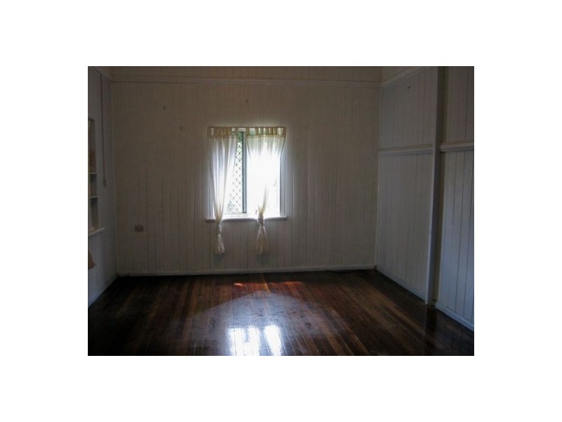 2 Crimmens St, Maryborough QLD 4650