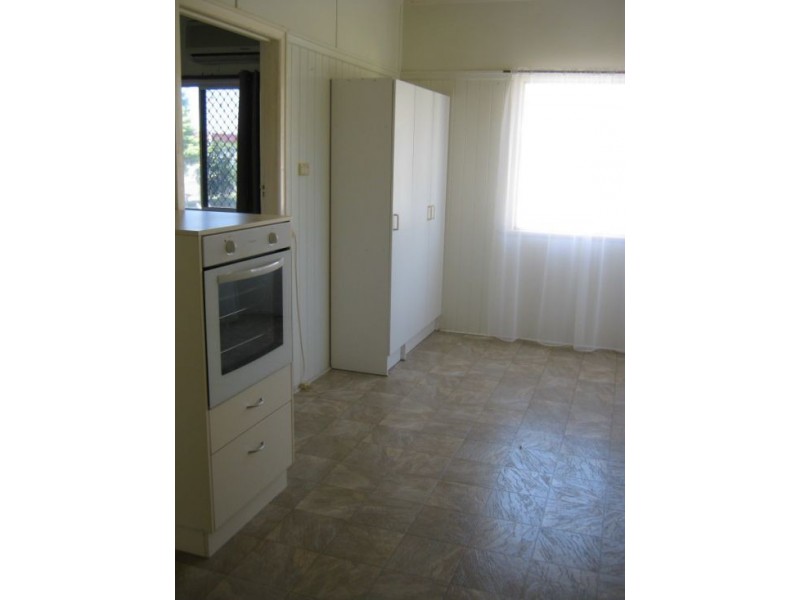 122 Queen Street, Maryborough QLD 4650