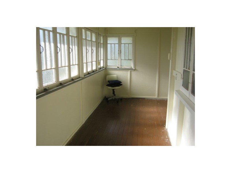 16 Brennan Ave, Maryborough QLD 4650