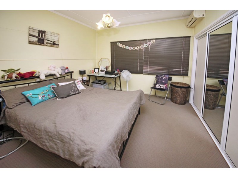 82 Newnham Road, Mount Gravatt East QLD 4122