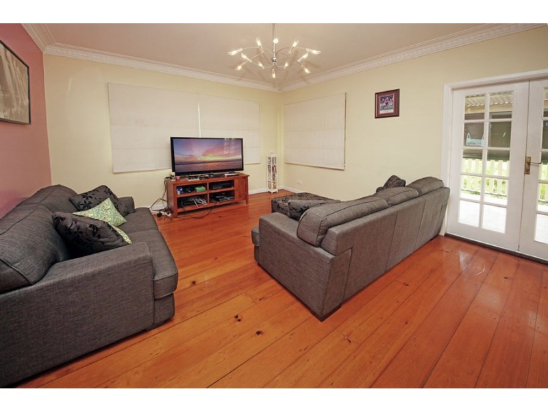 82 Newnham Road, Mount Gravatt East QLD 4122