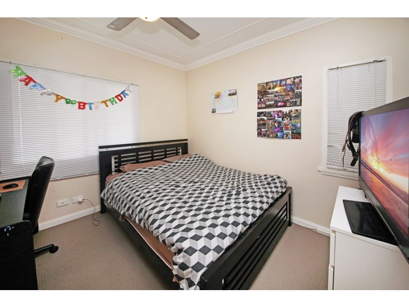 82 Newnham Road, Mount Gravatt East QLD 4122