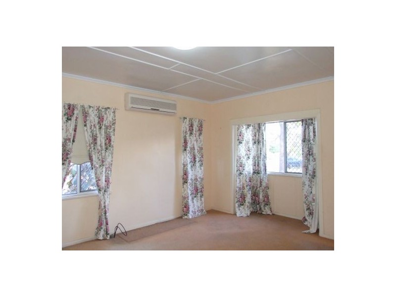 16 London Street, Eight Mile Plains QLD 4113