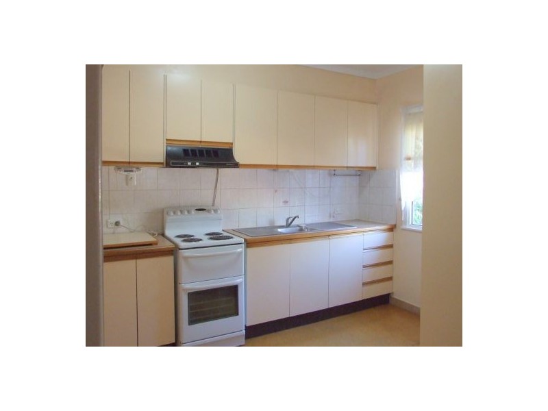 16 London Street, Eight Mile Plains QLD 4113