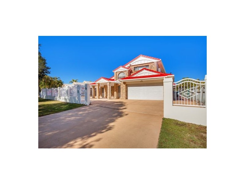 7 Michelangelo Cres, Mackenzie QLD 4156