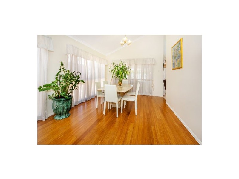 7 Michelangelo Cres, Mackenzie QLD 4156