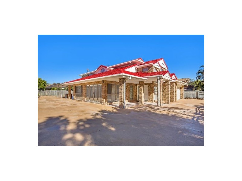 7 Michelangelo Cres, Mackenzie QLD 4156