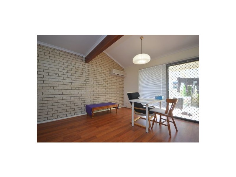 Unit 2/38 Lani Street, Wishart QLD 4122