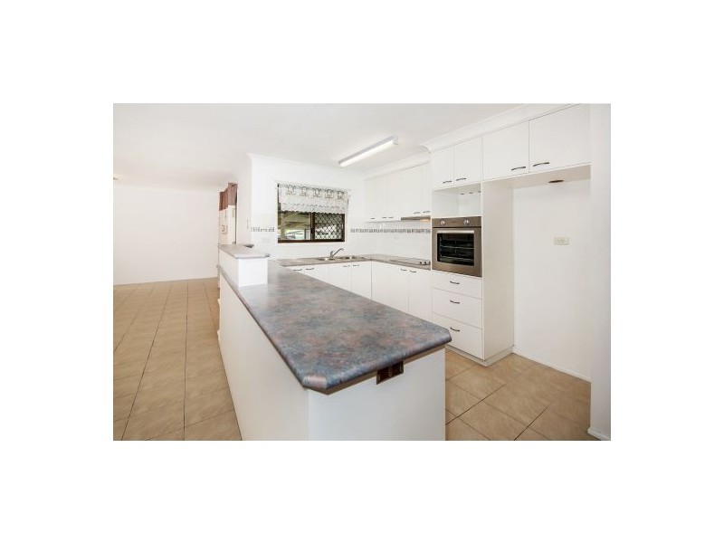 11 Redpath St, Wishart QLD 4122