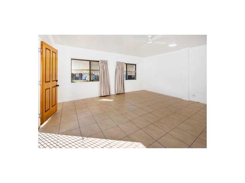 11 Redpath St, Wishart QLD 4122