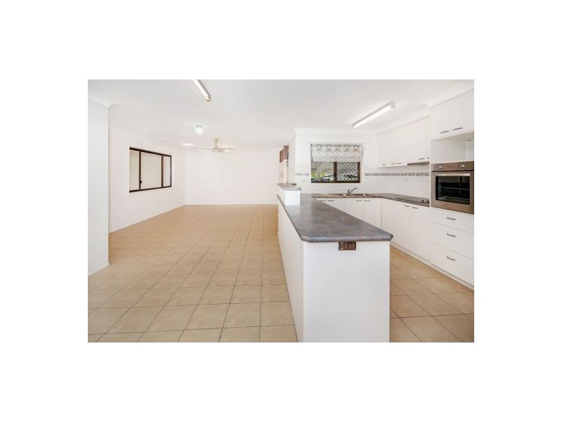 11 Redpath St, Wishart QLD 4122