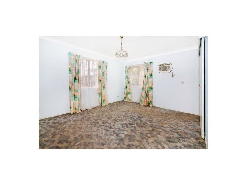 10 St Clair Crescent, Wishart QLD 4122