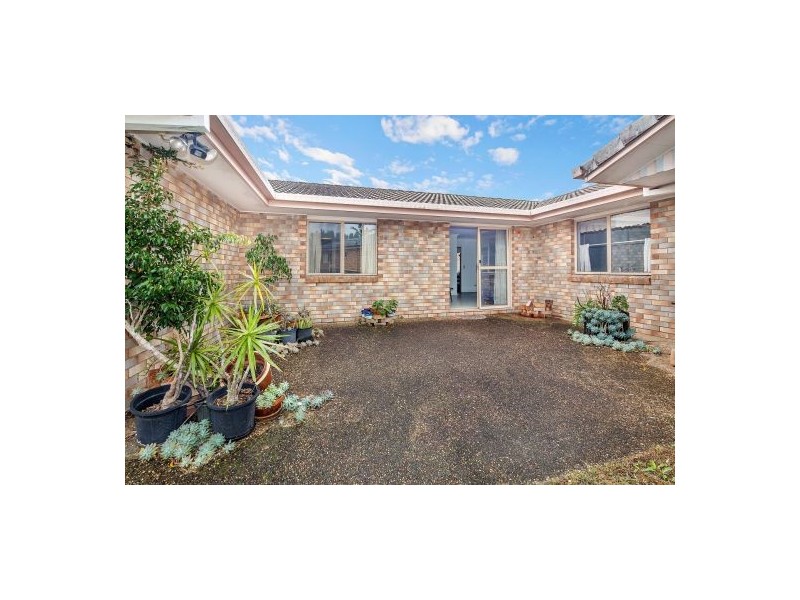 10 St Clair Crescent, Wishart QLD 4122