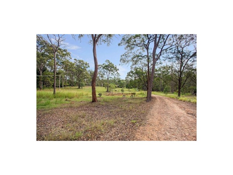 132 Alperton Road, Burbank QLD 4156