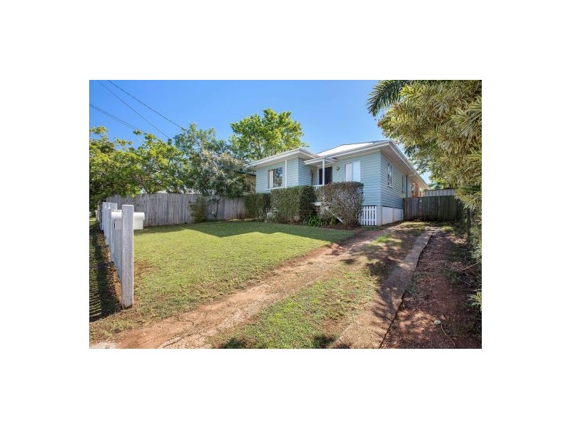 64 Archer Street, Upper Mount Gravatt QLD 4122