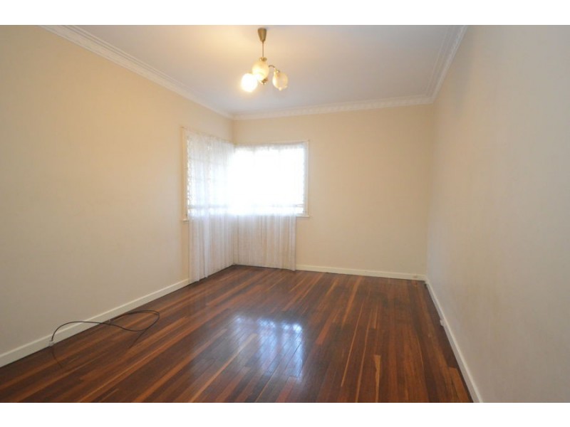 89 Creek Road, Mount Gravatt East QLD 4122