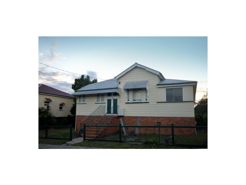 25 Wilkins Street East, Annerley QLD 4103